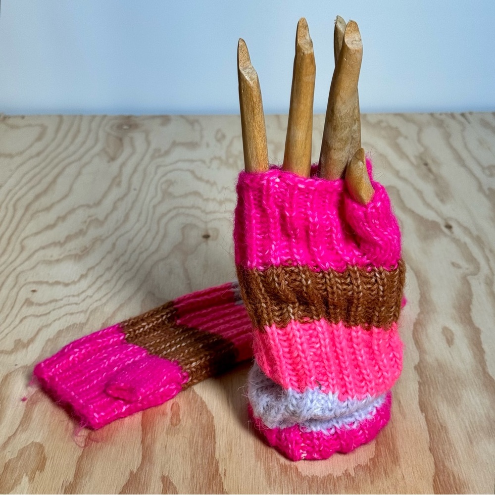 Wɪʟᴅ Fᴀʙʟᴇ Vɪʙʀᴀɴᴛ Kɴɪᴛ Fɪɴɢᴇʀʟᴇss Gʟᴏᴠᴇs